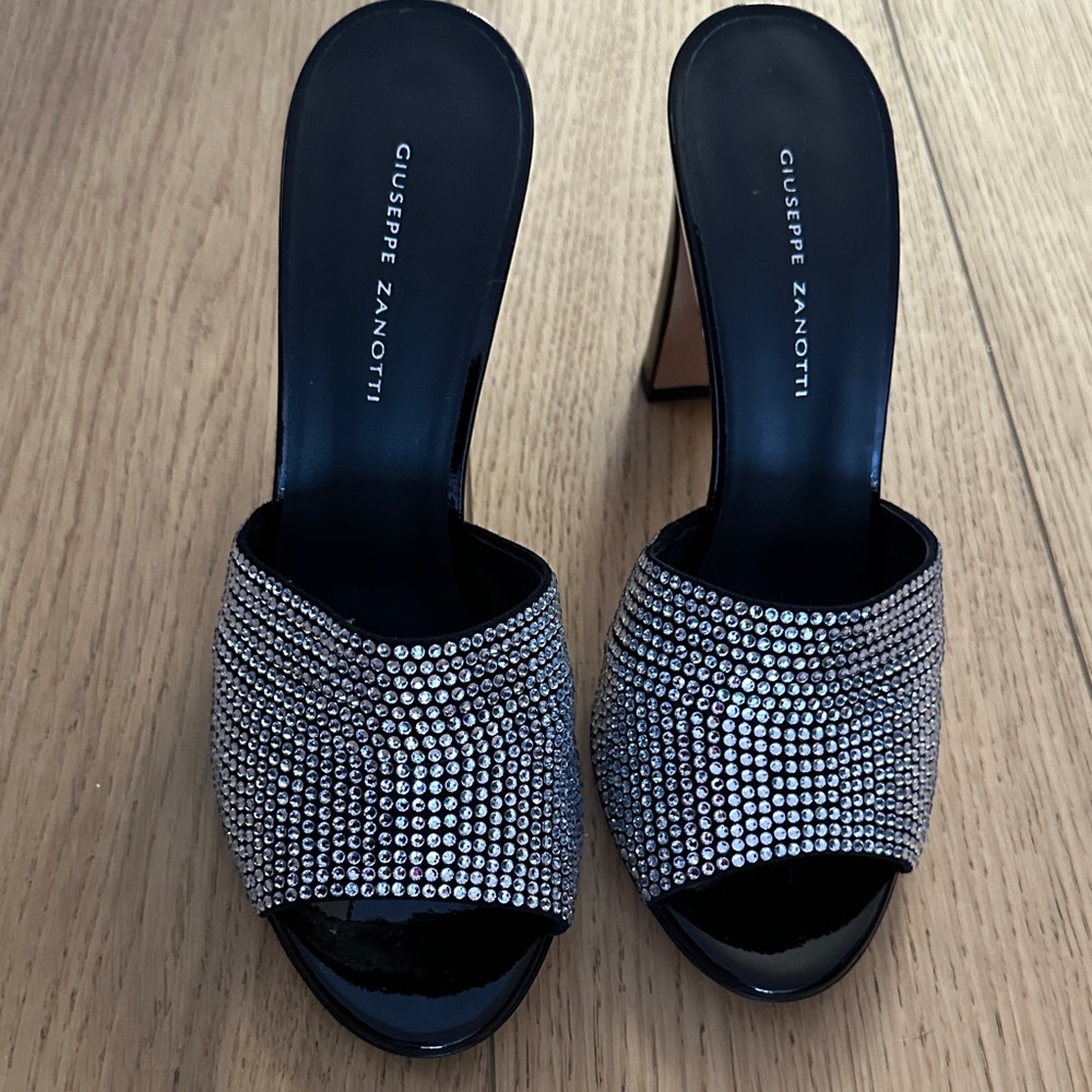Giuseppe Zanotti Black Heels with Silver Embellishments